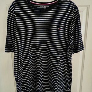 Tommy Hilfiger Men's Navy and White Striped Tee